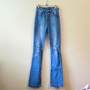 Bootcut jeans w/ rips